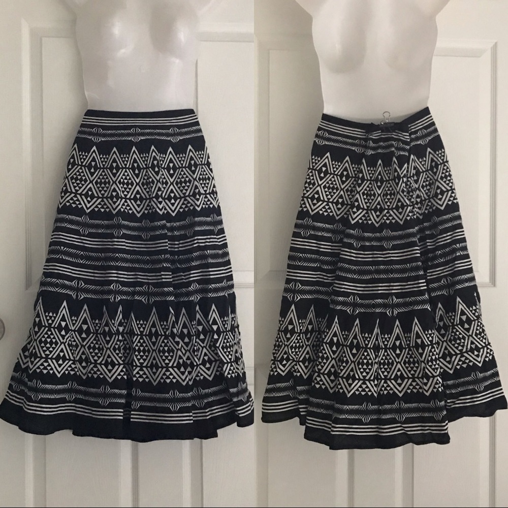MystiqueAura 💖 Skirt